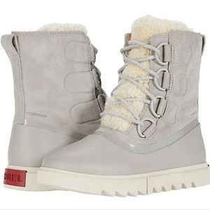 SOREL Joan of Arctic Boots